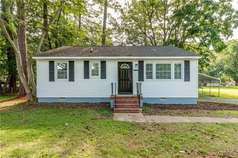 8490 Dell Ray Dr, Mechanicsville, VA 23116