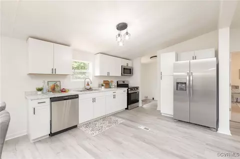 Kitchen - 150 Physic Spring Rd, Dillwyn, VA 23936 photo 1 of 2