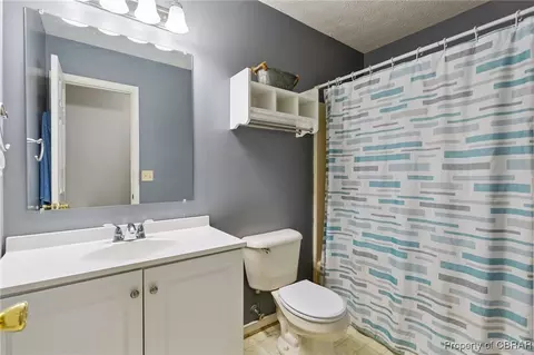 Bath - 7989 Pinetta Rd, Gloucester, VA 23061 photo 1 of 2