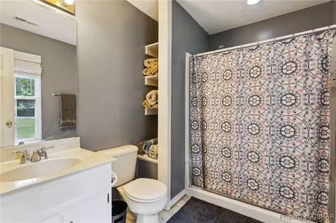 Bath - 7989 Pinetta Rd, Gloucester, VA 23061 photo 2 of 2