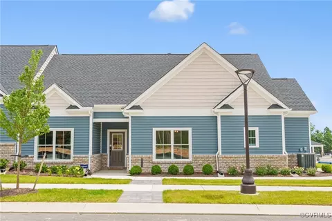 6720 Mayland Ridge Ln, Moseley, VA 23120