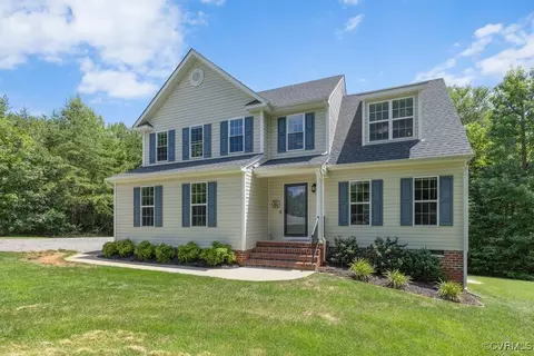 2510 Langdale Ter, Maidens, VA 23102