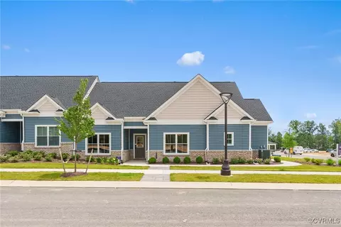 6716 Mayland Ridge Ln, Moseley, VA 23120