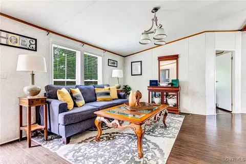 16993 Richmond Hwy, Pamplin, VA 23958