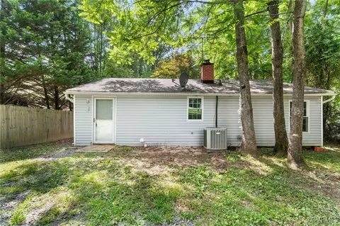 Exterior - 44 Pine Rd, Louisa, VA 23093 photo 5 of 6
