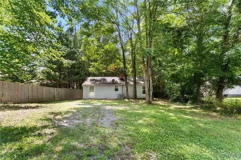 Exterior - 44 Pine Rd, Louisa, VA 23093 photo 6 of 6
