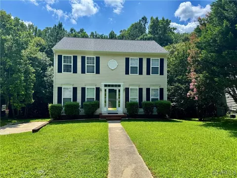 14024 Ramsey Ct, Chester, VA 23831