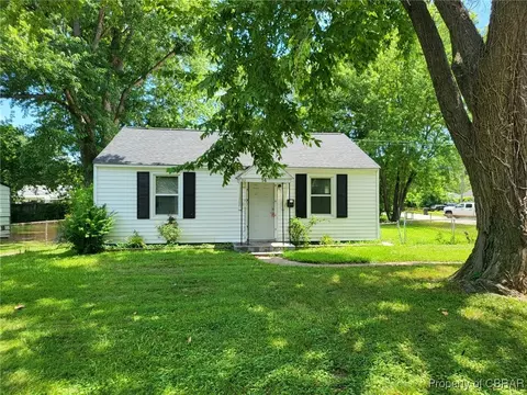 14 Crestwood Cir, Hampton, VA 23669
