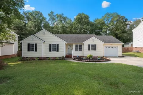 3723 Harrow Dr, Chester, VA 23831