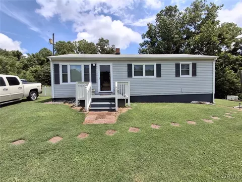 2001 Mapleton Dr, Callands, VA 24530