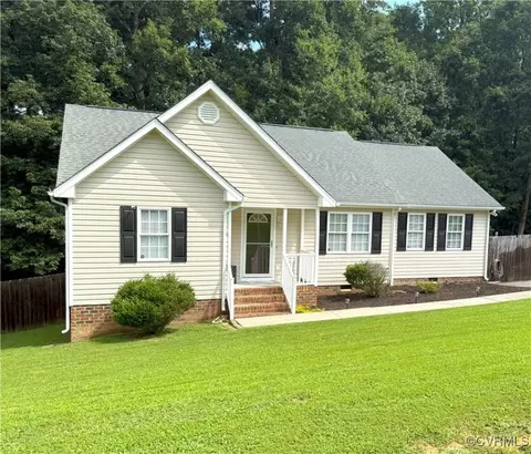 22910 Pheasant Ct, North Dinwiddie, VA 23803