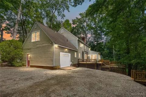 2308 Edgeview Ln, Midlothian, VA 23113 photo 3
