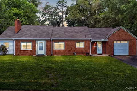 3005 Sherwood Ln, Hopewell, VA 23860