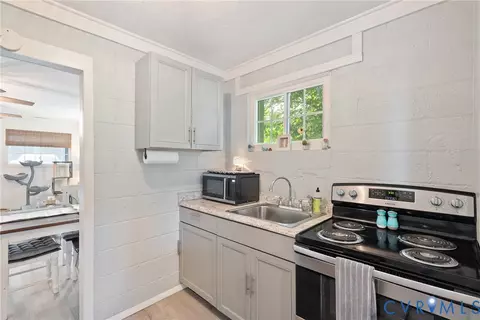 Kitchen - 3199 Cappahosic Rd, Gloucester, VA 23061 photo 3 of 3