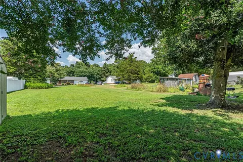 Exterior - 3199 Cappahosic Rd, Gloucester, VA 23061 photo 6 of 7