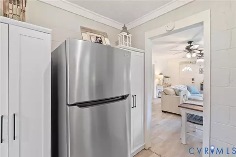 Entry Way - 3199 Cappahosic Rd, Gloucester, VA 23061 photo 1 of 1