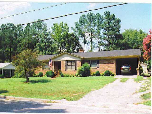 110 Eighth St, Blackstone, VA 23824 photo 1
