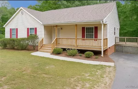 2621 Forest Lake Rd, Chester, VA 23831