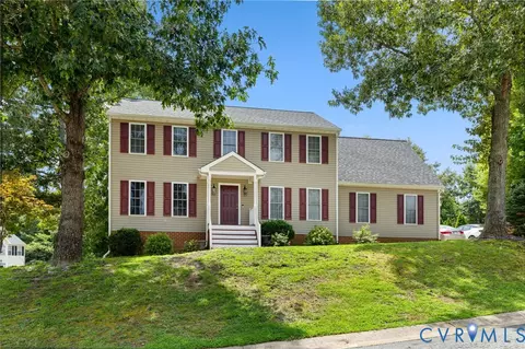 12401 Ivytree Ter, Chester, VA 23831