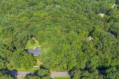 124 Londonderry Ln, Williamsburg, VA 23188