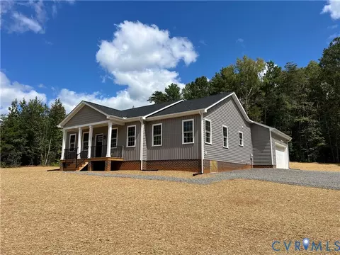 10251 Epps Ln, Amelia Court House, VA 23002