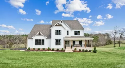 1372 Meadow Grove Dr, Powhatan, VA 23139