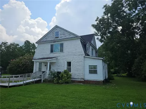 205 E Main St, Waverly, VA 23890 photo 3