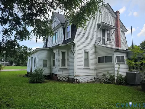205 E Main St, Waverly, VA 23890 photo 6