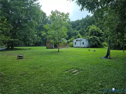 205 E Main St, Waverly, VA 23890 photo 8