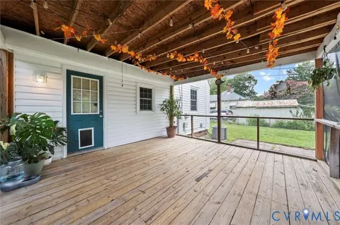 Exterior - 116 E Union St, Sandston, VA 23150 photo 4 of 14