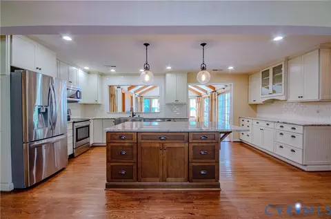 200 La Mae Cir, Aylett, VA 23009