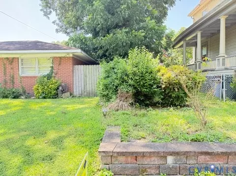 16 E Virginia Ave, Hampton, VA 23663