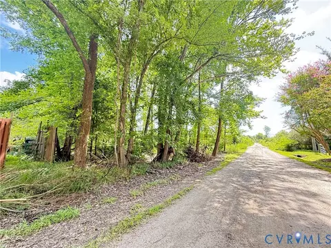 44 Tidewater Dr, Hampton, VA 23666 photo 4