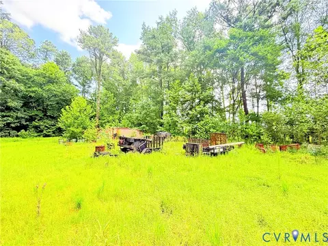 44 Tidewater Dr, Hampton, VA 23666 photo 3