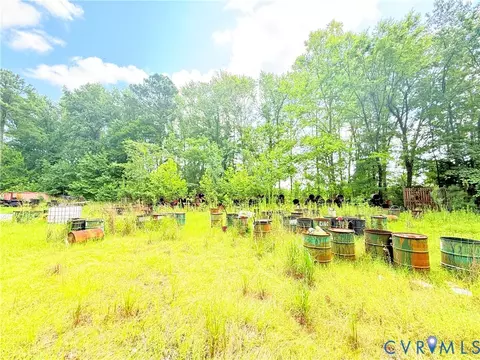 44 Tidewater Dr, Hampton, VA 23666 photo 2