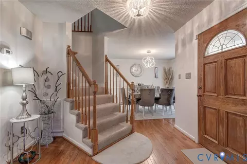 1213 Wycliff Ct, North Chesterfield, VA 23236