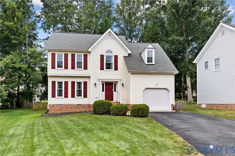15011 Manor Gate Ct, Midlothian, VA 23112