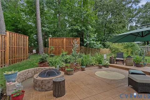 11336 Great Branch Dr, Chester, VA 23831