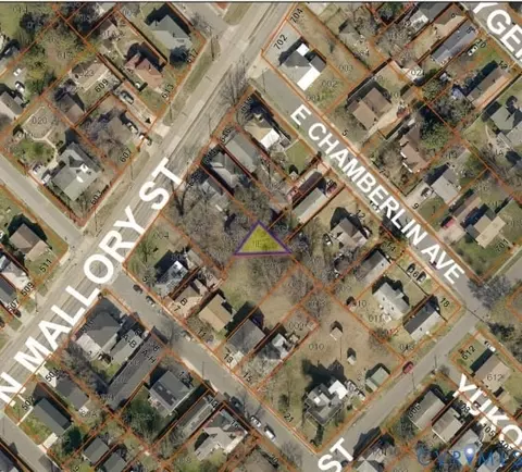 6 Chamberlin Ave, Hampton, VA 23663