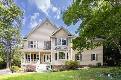 5500 Creek Crossing Dr, Midlothian, VA 23112