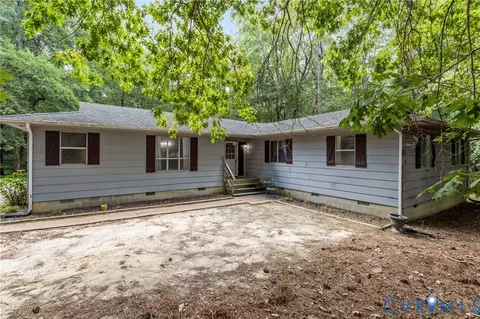 5505 Castlewood Dr, Prince George, VA 23875