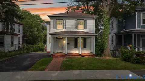 21 Pine St, Petersburg, VA 23803