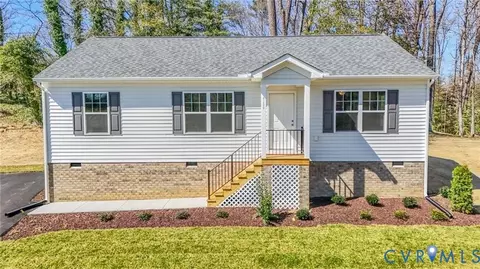 4200 Poplar Village Dr, Chester, VA 23831