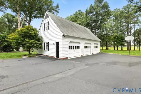 2610 Radstock Rd, Midlothian, VA 23113 photo 5