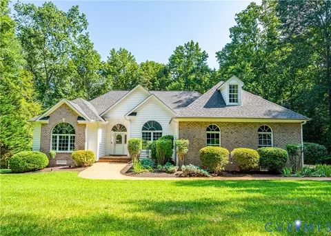 2020 Valley Springs Cir, Powhatan, VA 23139