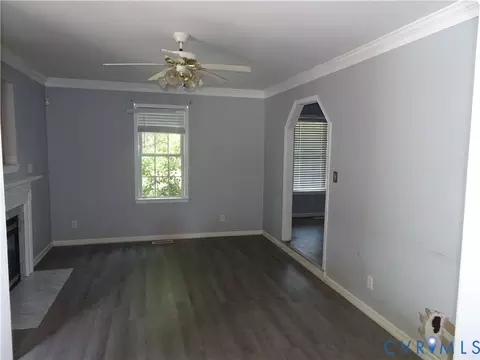 Living - 21020 River Rd, Sutherland, VA 23885 photo 1 of 2