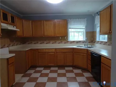 Kitchen - 21020 River Rd, Sutherland, VA 23885 photo 1 of 1
