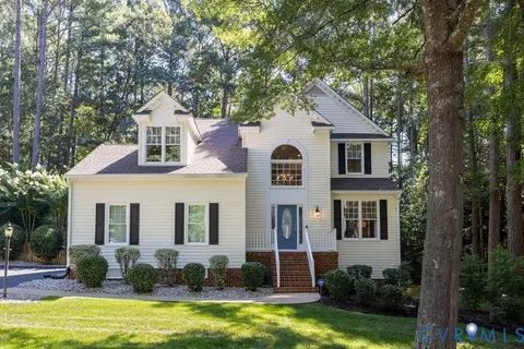 5619 Houndmaster Rd, Midlothian, VA 23112