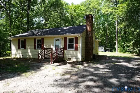 1439 Mahixon Rd, Manquin, VA 23106