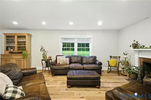 2078 Featherfin Rd, Prospect, VA 23960 photo 15